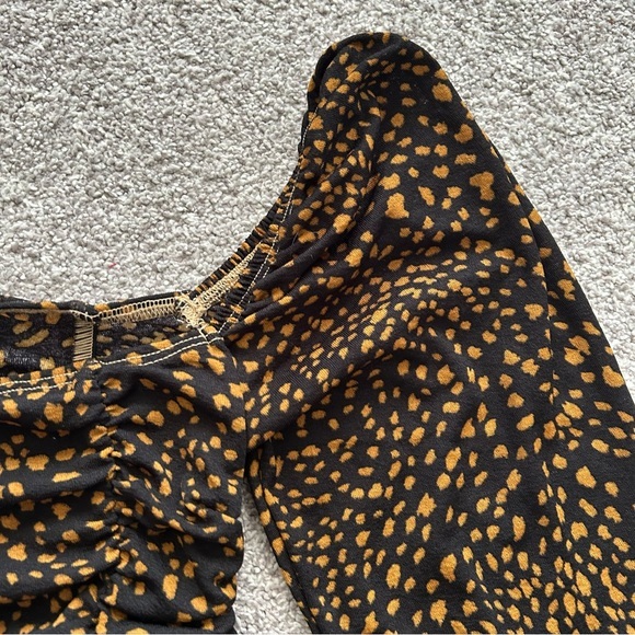 Topshop Ruched Animal Print Long Sleeve Crop‎ Top - Picture 5 of 8